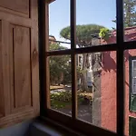 La Casa De La Camelia Hotel