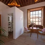 호텔 La Casa De La Camelia *