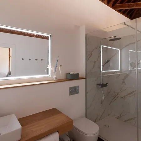 La Casa De La Camelia Hotel *