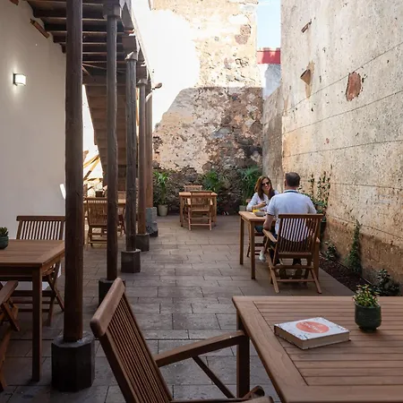 Hotel La Casa De La Camelia *