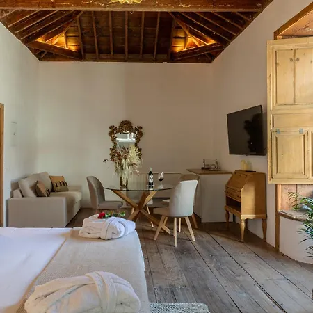 La Casa De La Camelia * La Laguna (Tenerife)