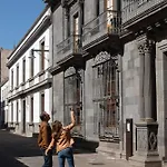 La Casa De La Camelia לה לגונה