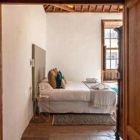 Отель La Casa De La Camelia