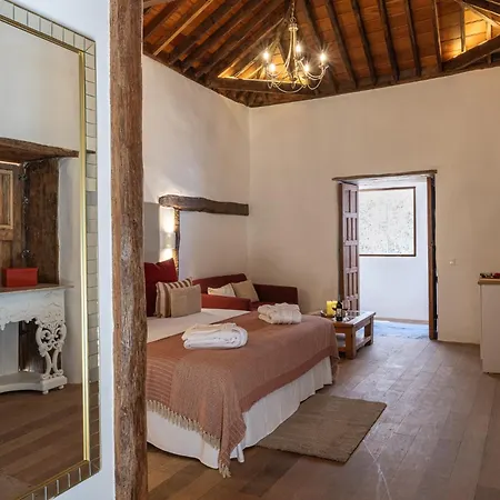 Hotel La Casa De La Camelia