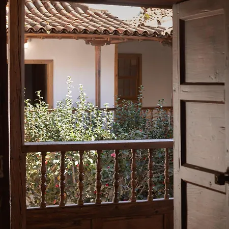 La Casa De La Camelia Hotel *