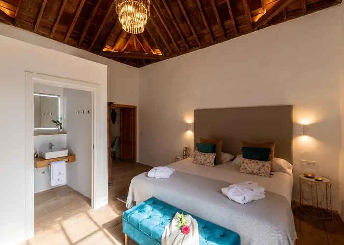 La Casa De La Camelia *