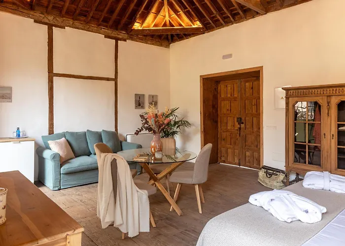 La Casa De La Camelia *