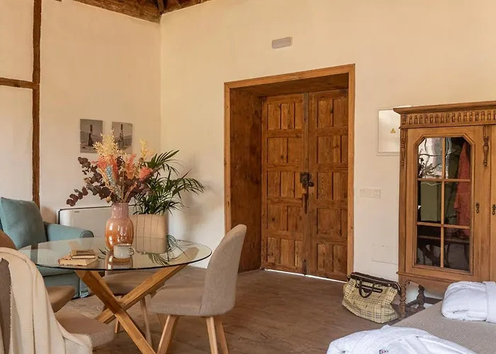 Hotel La Casa De La Camelia *