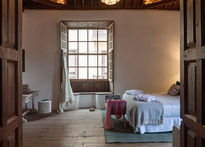 La Casa De La Camelia *