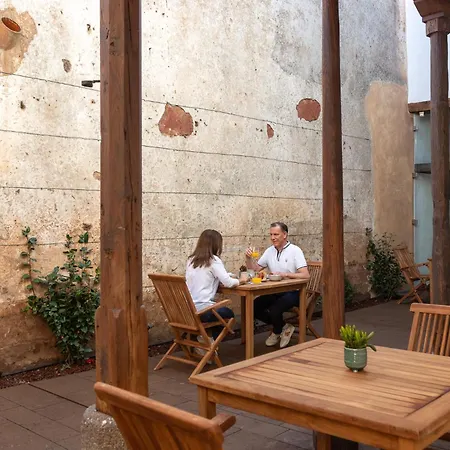 La Casa De La Camelia La Laguna (Tenerife)