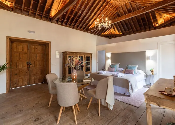 La Casa De La Camelia * La Laguna (Tenerife)