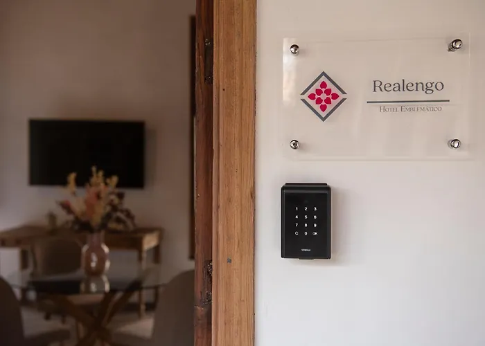 La Casa De La Camelia Hotel *